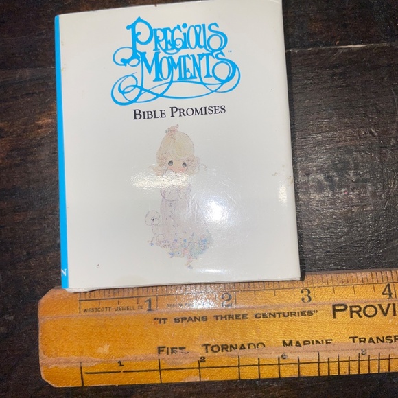 Precious Moments Bible Promises‎ Itty Bitty Bible Book 1992 - Picture 8 of 8